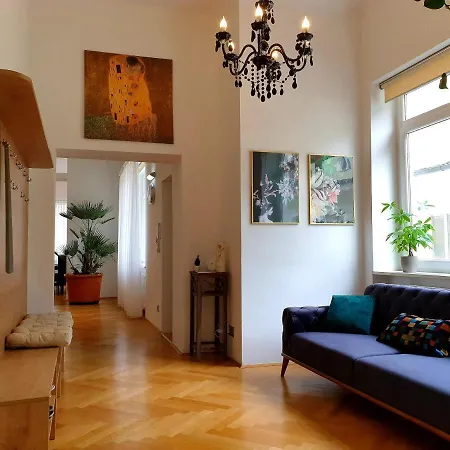 Sunny And Spacious Apartment Near City Centre Vienna Esterno foto