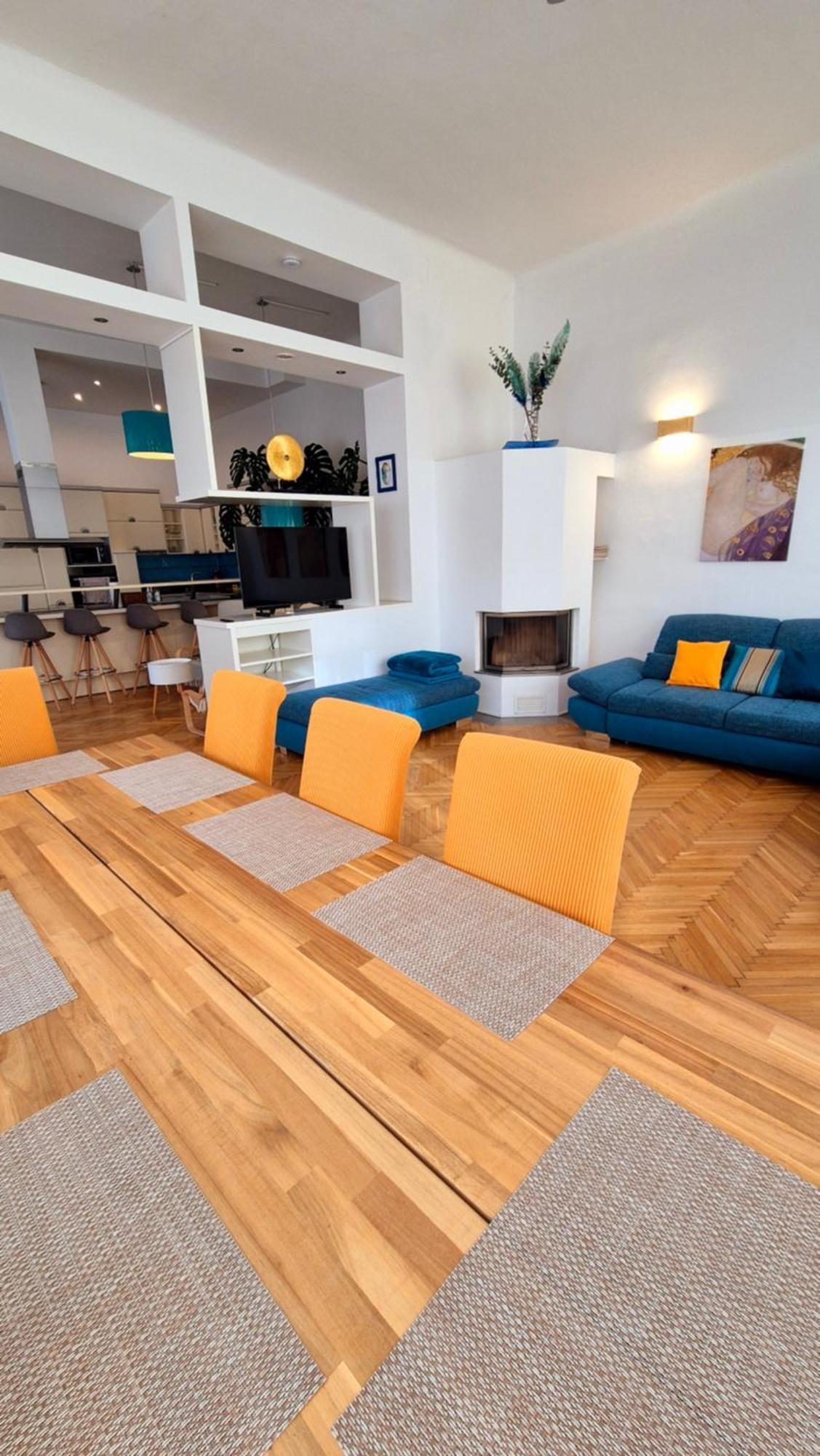 Sunny And Spacious Near Centre * Vienna
